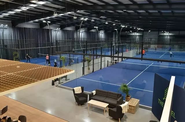 PADELHUB Epsom (KT19)